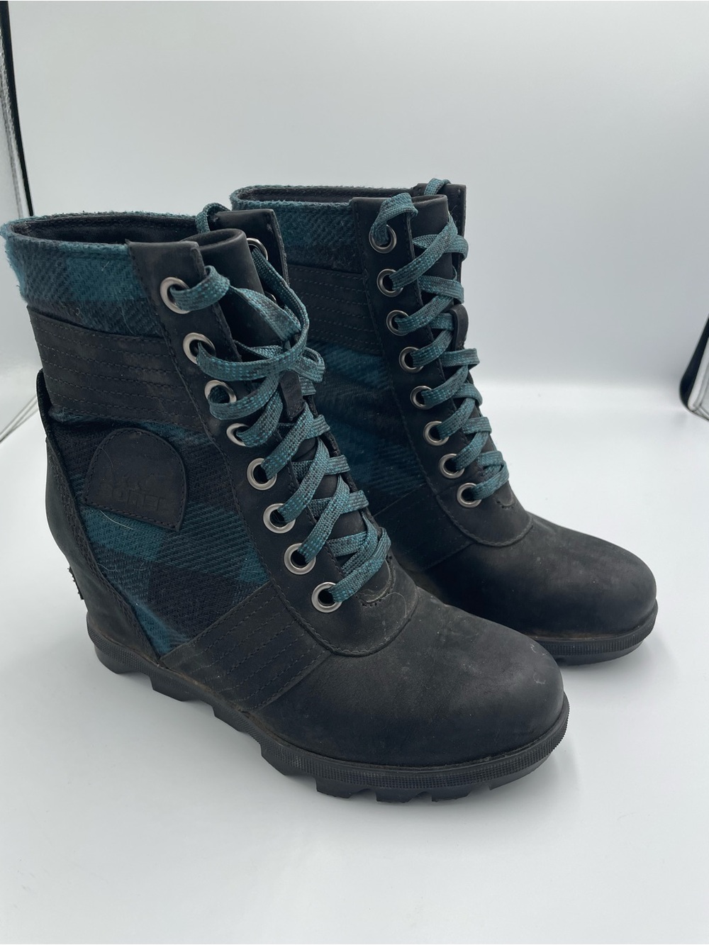 Sorel Lexie Wedge Boots Leather Ankle Teal Blue, Black/Plaid Women’s 6.5
